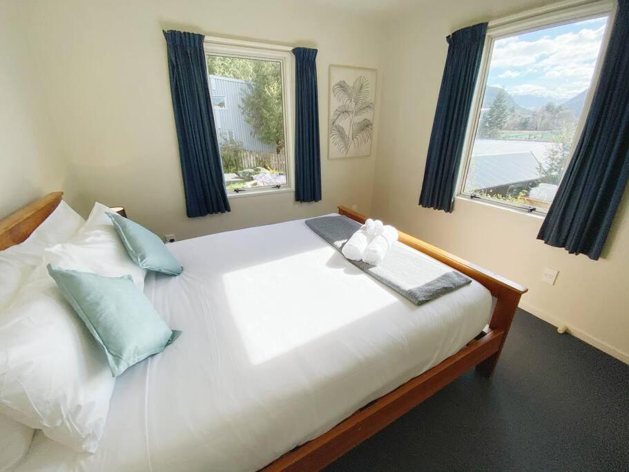 Hideaway Rima - In The Cbd Apartment Queenstown Bagian luar foto